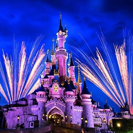 Cour Royal Apartment Near Disneyland Bmyguest Шессі Екстер'єр фото