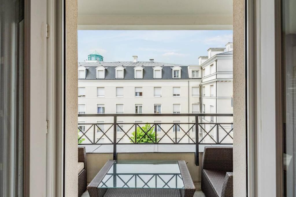 Cour Royal Apartment Near Disneyland Bmyguest Шессі Екстер'єр фото